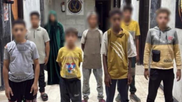 القبض على عصابة تستغل أطفالا فى أعمال التسول بالجيزة