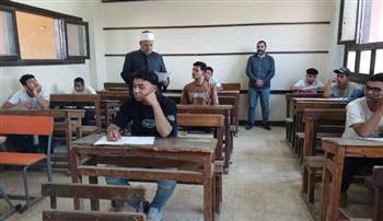   رئيس القليوبية الأزهرية يتابع امتحان النحو للشهادة الثانوية بلجان طوخ 