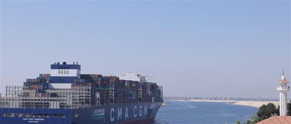 قناة السويس تشهد عبور سفينة الحاويات العملاقة "CMA CGM VENDOME" لأول مرة