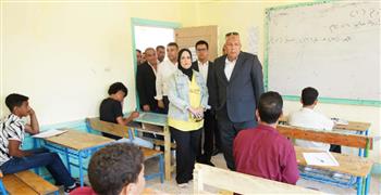   محافظ مطروح يتابع امتحانات الإعدادية والثانوية الأزهرية