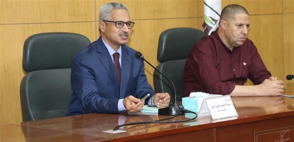 محافظ بني سويف يلتقي خريجي دورات التحول الرقمي بالديوان العام