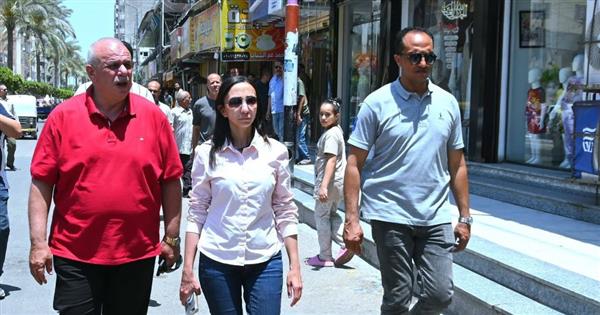البحيرة.. حملة مكبرة بحوش عيسى لإزالة الإشغالات وإعادة الإنضباط للشوارع