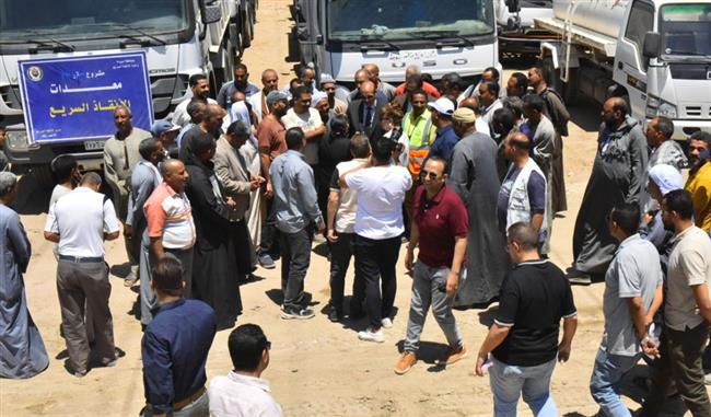 محافظ أسيوط يتفقد اصطفاف معدات المحافظة