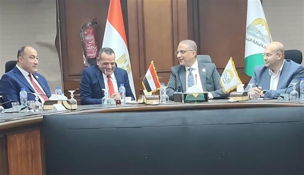 اجتماع هام للكتلة البرلمانية لحماة الوطن مع محافظ الجيزة