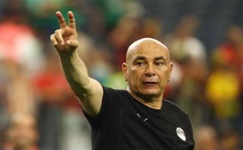 حسام حسن يكشف عمّا دار مع لاعبي المنتخب بين شوطي مباراة نيوزيلندا