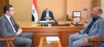   وزير الري يتابع مشروعات التعاون مع دول حوض النيل 