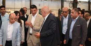   وزير الصناعة ومحافظ الغربية يتفقدان 3 مصانع