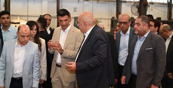 وزير الصناعة ومحافظ الغربية يتفقدان 3 مصانع