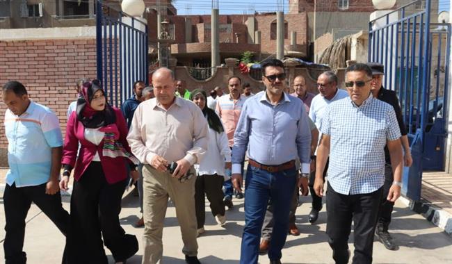 محافظ القليوبية يتفقد محطتي رفع الصرف الصحي بنوب طحا والكوم الأحمر