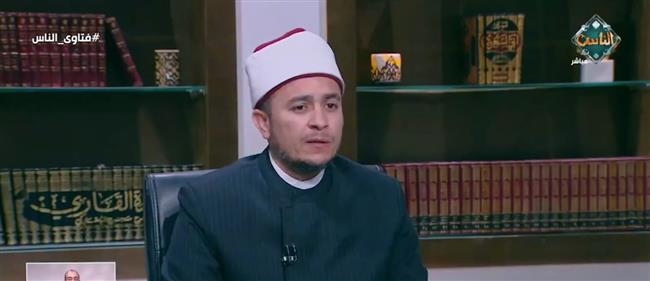 هل يجوز تأخير الصلاة بسبب العمل؟.. أمين الفتوى يجيب