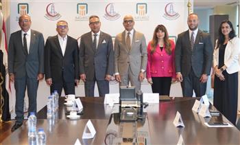   البنك الأهلي يوقع بروتوكول تعاون مع مستشفيات جامعة عين شمس لاستكمال إنشاء مستشفى الطوارئ الجديدة
