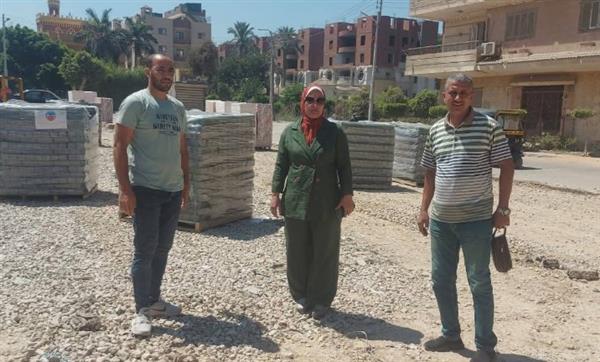 مدير طرق القليوبية تتابع ميدانياً أعمال الرصف الجارية بشبرا الخيمة والقناطر الخيرية