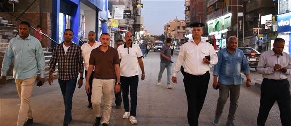 محافظ أسوان يتابع انضباط شارع صلاح الدين