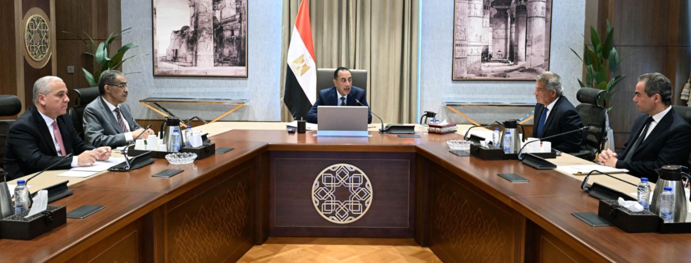 رئيس الوزراء يعقد اجتماعا لمتابعة تنفيذ تكليفات الرئيس السيسي بشأن الإعلام