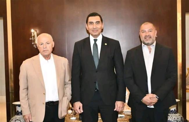 وزير الشباب والرياضة يبحث استعدادات المنتخب الوطني ومستجدات ملف الشراكات بين الأندية