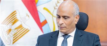 محافظ كفر الشيخ يتابع تدريب الذكاء الاصطناعي في العمل الحكومي