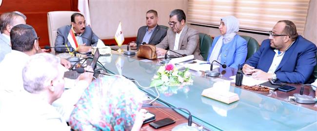 محافظ سوهاج يوجه بتعظيم الاستفادة من الأصول ودعم الاستثمار