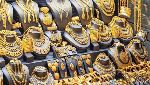 سعر الذهب اليوم.. عيار 18 يسجل 5048.57 جنيه