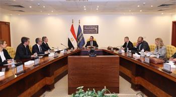 وزير الاتصالات يبحث مع  البنك الدولي تعزيز الشراكة في مجالات التحول الرقمي والذكاء الاصطناعي