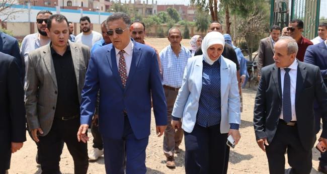 محافظ القليوبية يتفقد مشروعات المبادرة الرئاسية "حياة كريمة" بكفر الصهبي 