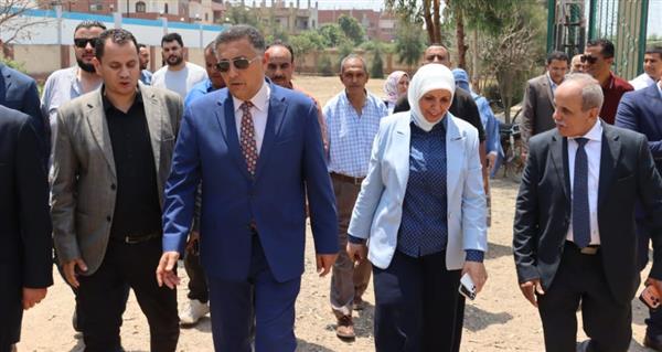 محافظ القليوبية يتفقد مشروعات المبادرة الرئاسية "حياة كريمة" بكفر الصهبي