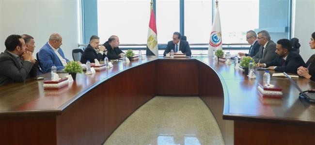 وزير الصحة يبحث مع مجموعة «إنفينشور» تنفيذ مدينتين طبيتين بالعاصمة الجديدة والعلمين
