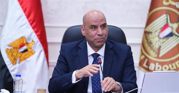 وزارة العمل تبدأ اختبارات فرص العمل بالخارج