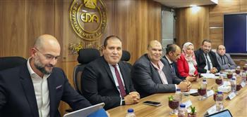   هيئة الدواء المصرية تبحث ملفات توطين المستحضرات الدوائية مع عدد من الشركات وفق الضوابط التنظيمية