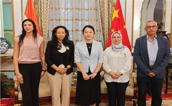 شراكة تعليمية بين مؤسسة الراهبات والرهبان الخيرية والقنصلية الصينية
