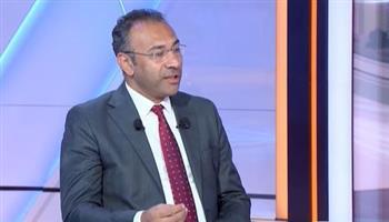 أستاذ للنقد الأدبي: الذكاء الاصطناعي يمثل تحديًا للغة العربية ويتطلب تطوير الدراسات اللغوية