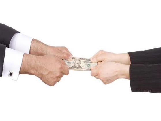 احذر أن تقع في هذا الذنب.. حكم المماطلة في سداد الدين