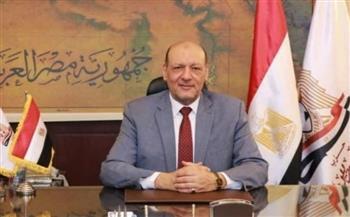 رئيس حزب المصريين يدعو لاستراتيجية وطنية لتعزيز الوعي الرقمي ومواجهة التضليل الإلكتروني