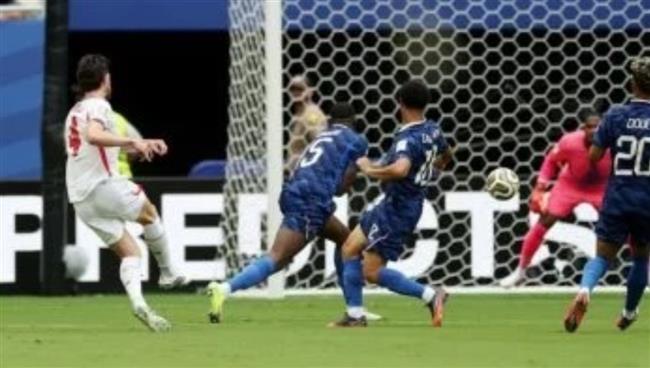 إنجلترا تتقدم على فرنسا بهدفين في مباراة تحديد المركز الثالث بكأس العالم