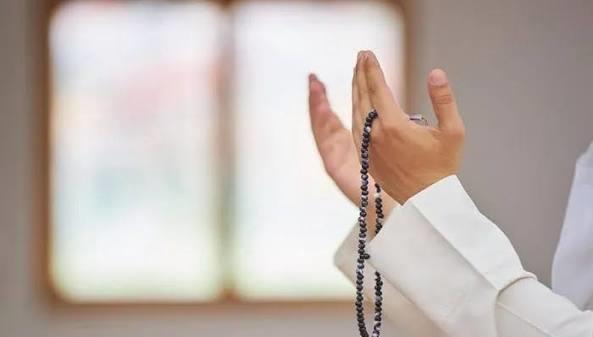 لتحقيق الأمنيات.. دعاء المعجزات والمستحيلات