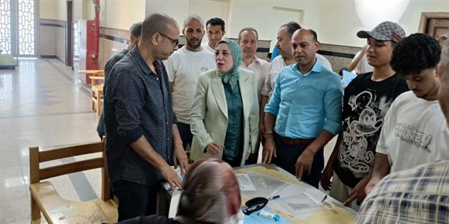 نائب رئيس جامعة بنها تتفقد اختبارات القدرات بكليتي علوم الرياضة والفنون التطبيقية