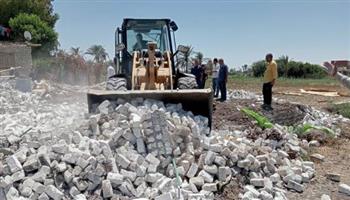   محافظ الفيوم: إزالة 929 حالة تعدٍ خلال الموجة الـ29 لاسترداد أراضي الدولة