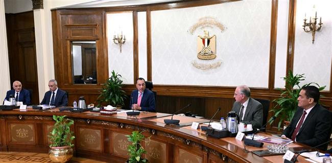 رئيس الوزراء يتابع مستجدات مشروع الأجهزة التعويضية