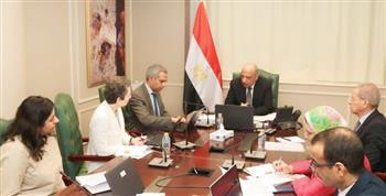 وزير الكهرباء يبحث التعاون مع وفد البنك الدولي في مجالات الاستدامة المالية وتحسين معدلات الأداء
