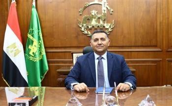 محافظ القليوبية يوجه بسرعة إصلاح كسر بخط مياه يغذي ميت حلفا وبلقس