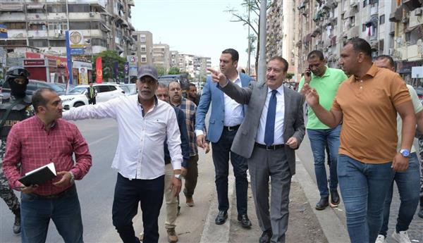 محافظ بورسعيد يتفقد أعمال رفع كفاءة المسطحات الخضراء بشارع نهضة مصر
