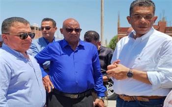محافظ البحر الأحمر يوجه بسرعة تسليم المساكن البديلة بالقصير