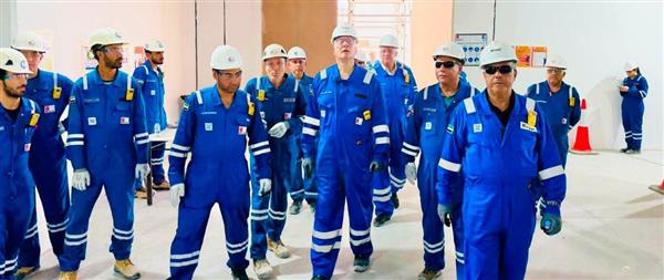 وزير البترول يتفقد مشروع بتروجت في حقول نفط الإمارات