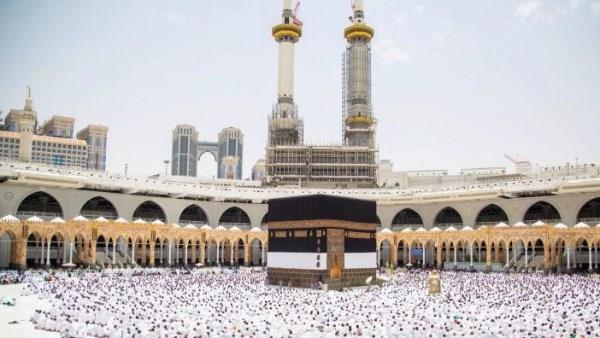 تبدأ من 35 ألف جنيه.. أسعار عمرة المولد النبوي 