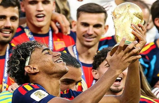 إنجاز استثنائي.. يامال أصغر لاعب يجمع بين كأس العالم واليورو
