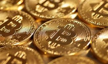   "بيتكوين" تتراجع دون 64 ألف دولار مع ارتفاع النفط وترقب مسار الفائدة الأمريكية