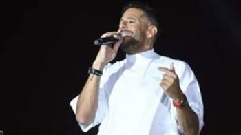   محمد حماقي يشعل ختام كأس العالم 2026.. ويحيي منتخب مصر: إنجاز كبير والمقبل أفضل