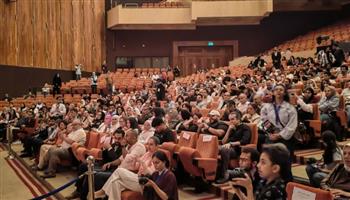   كثافة جماهيرية في افتتاح الدورة الـ19 من مهرجان قسم المسرح الدولي