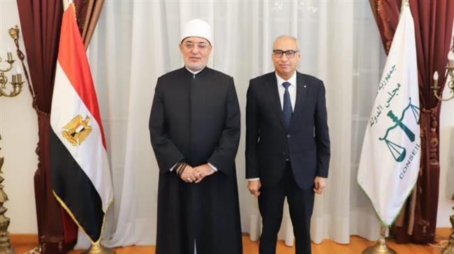 مفتي الجمهورية يهنئ رئيس مجلس الدولة بمناسبة توليه رئاسة المجلس رسميًّا