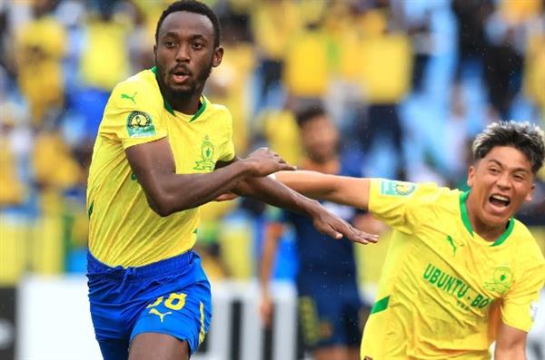 بعد رحيل ماييلي.. بيراميدز يدرس التعاقد مع ثنائي هجومي من جنوب أفريقيا