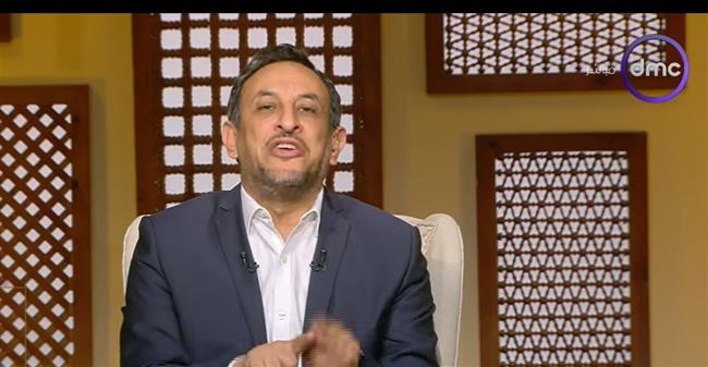 رمضان عبدالمعز: مفاهيم قرآنية متلازمة لا يُقبل فيها التفريق بين الإيمان والعمل